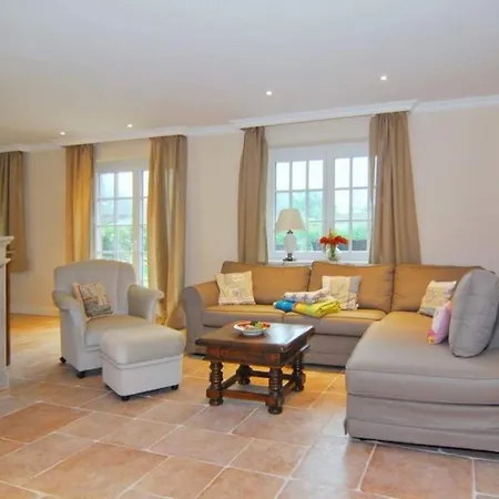 Aurora, Dirksstr 12 B Sylt