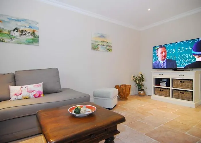 Aurora, Dirksstr 12 B *